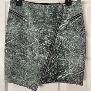 {GUESS} Faux leather mini skirt